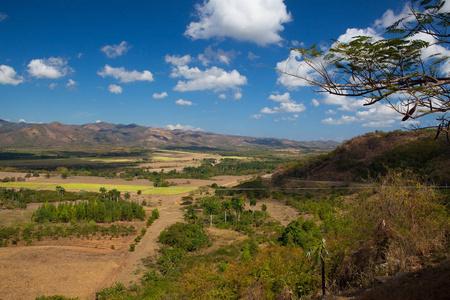 殖民地的奴隸查看上 valle de los ingenios 對(duì)糖料種植園,古巴照片